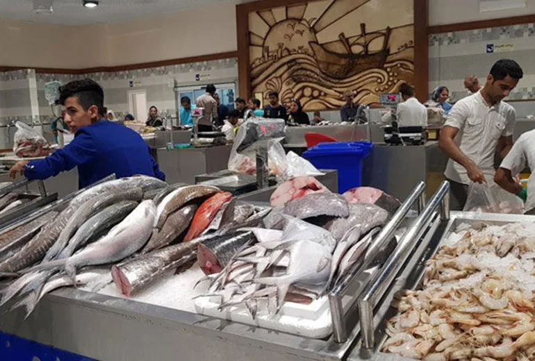 ماهی و میگو​​ یکی از سوغات کیش