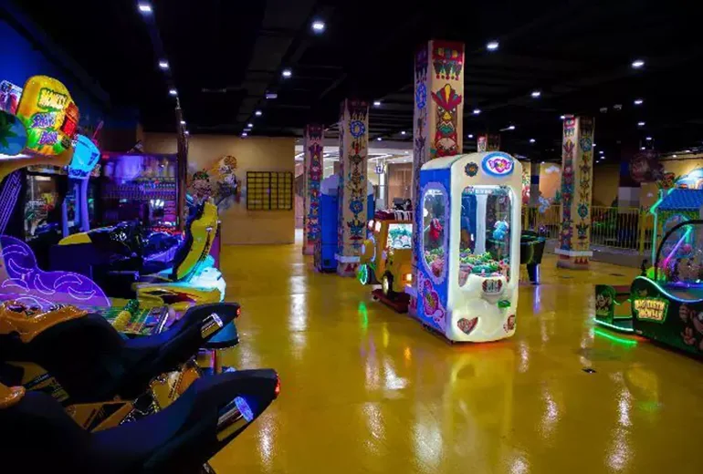 شهربازی آی مال