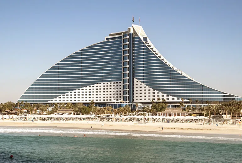 برج هتل جمیرا از برج های دبی