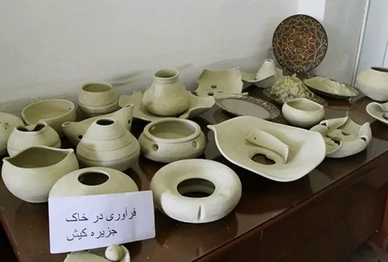 سفال یکی از سوغات کیش