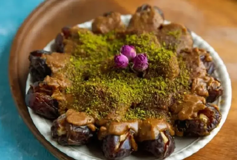 رنگینک یکی از سوغات کیش