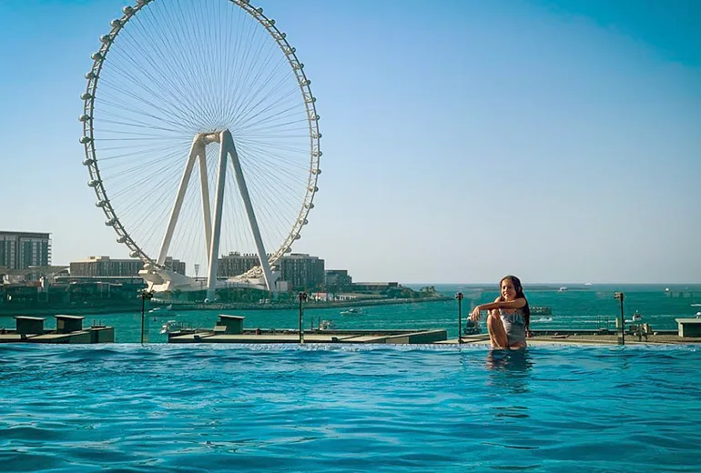 استخر سوفیتل دبی جمیرا بیچ از استخرهای دبی
