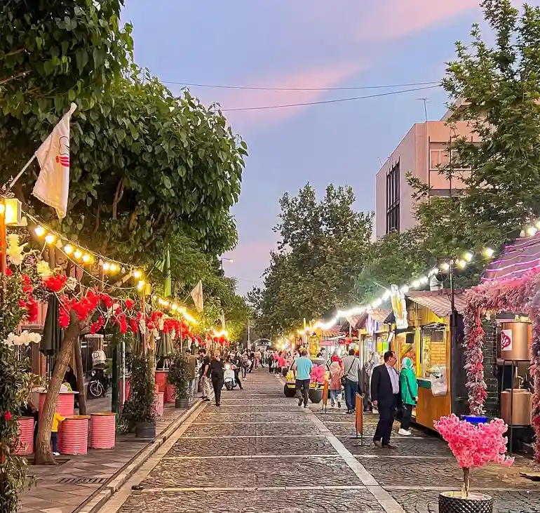 خیابان سی تیر؛ خیابان های معروف تهران