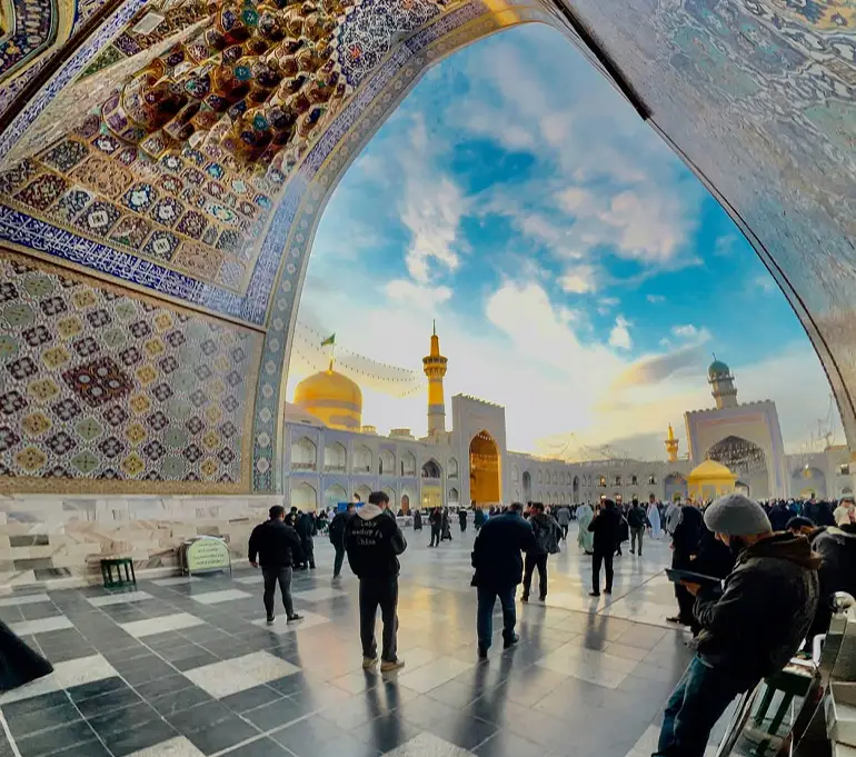 حرم مطهر امام رضا (ع)​ در سفر به مشهد