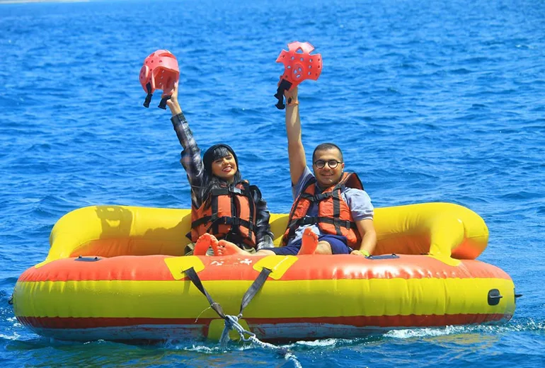 شاتل و بنانا سواری اسکله تفریحی کیش