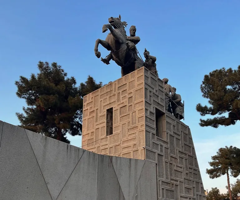 آرامگاه نادرشاه افشار​​ در سفر به مشهد