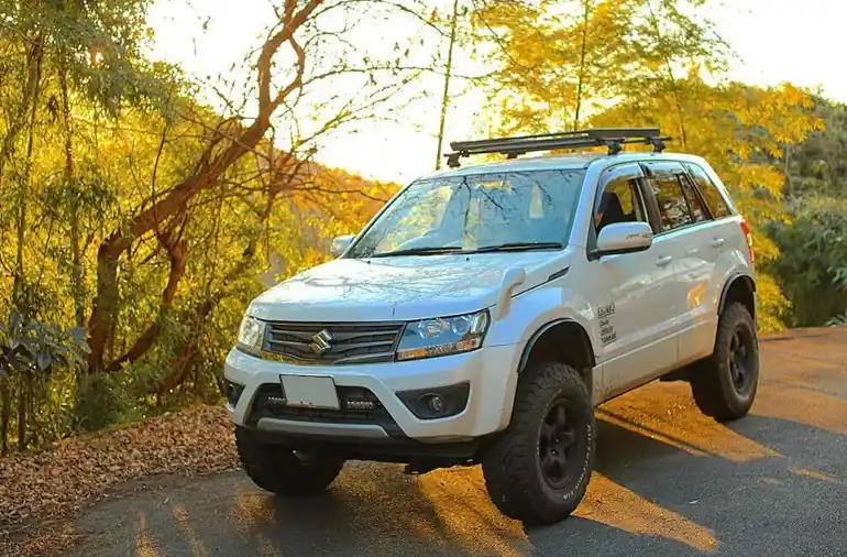 سوزوکی گرند ویتارا​ یکی از ماشین های آفرودی در ایران