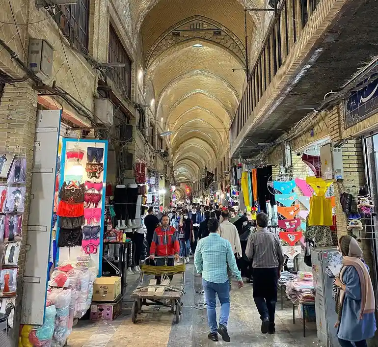 بازار بزرگ تهران از بازارهای تهران