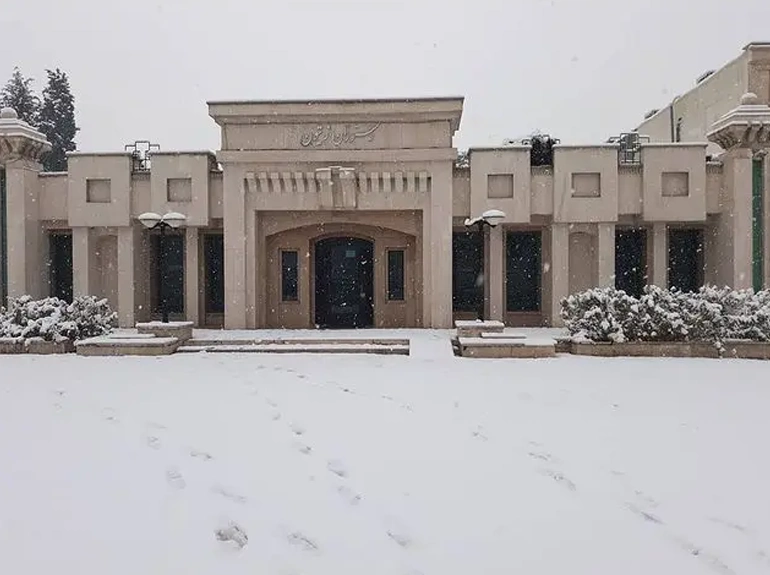 رستوران زیتون​ یکی از رستوران های فرودگاه مهرآباد