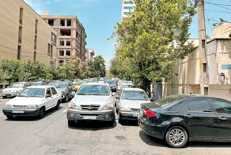 پارک حاشیه‌ای خیابان تهران