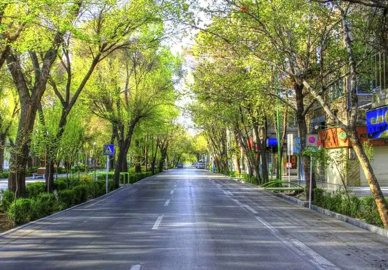 چهارباغ بالا یکی از محله‌های اصفهان