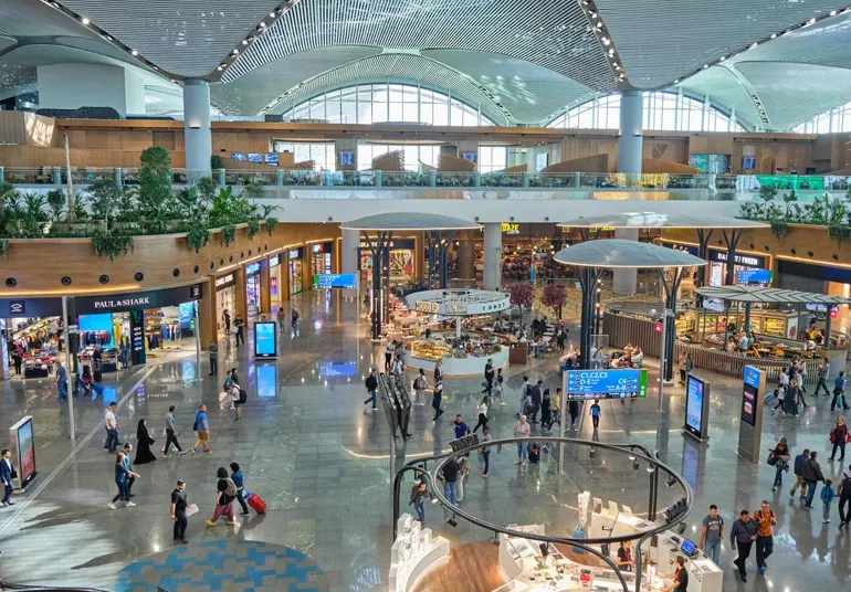 فضای داخلی فرودگاه استانبول