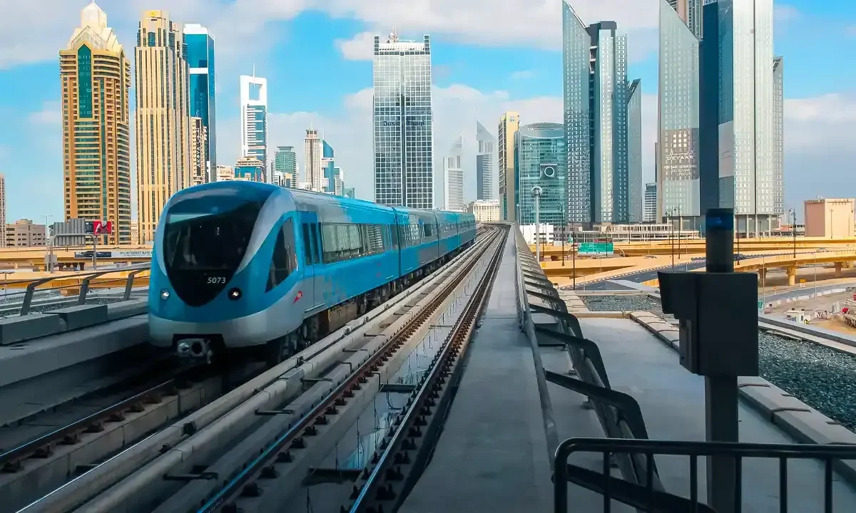 دليل شامل لمترو دبي