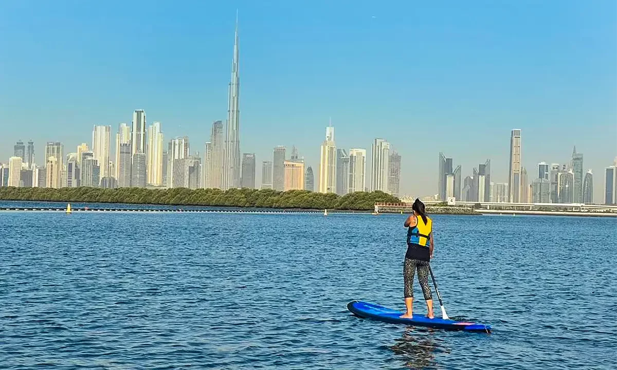 Dubai paddleboarding rental guide