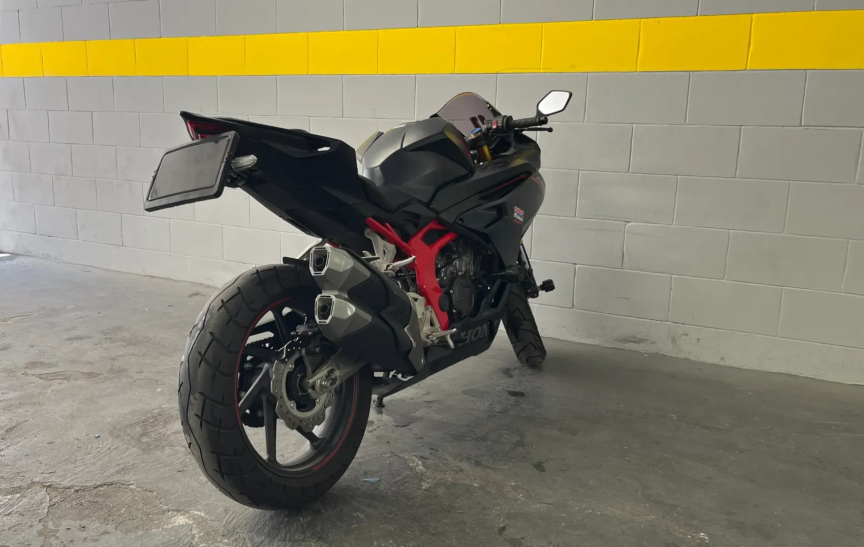 اجاره موتور هوندا CBR۲۵۰RR در تهران | کرایه موتور با قیمت ...