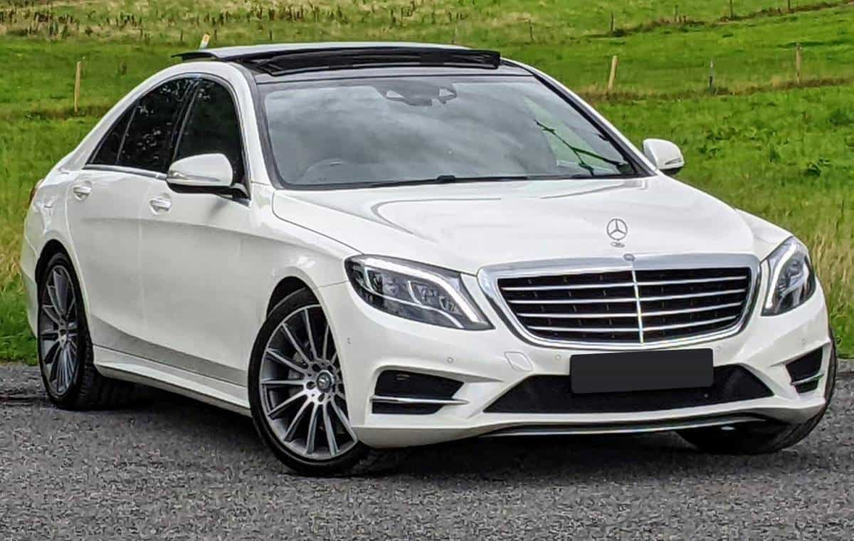 Benz s 400 rental with a driver in Iran special discount