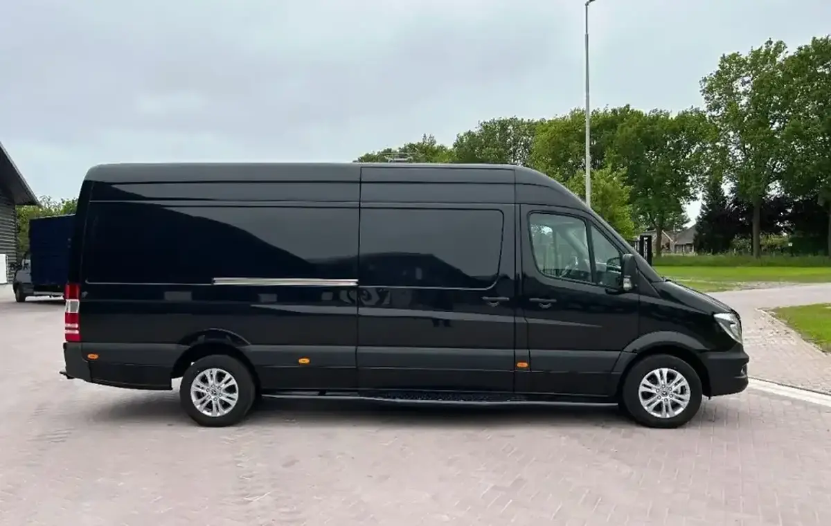 Mercedes Sprinter rent Dubai, UAE from 2000 AED/ Daily ...