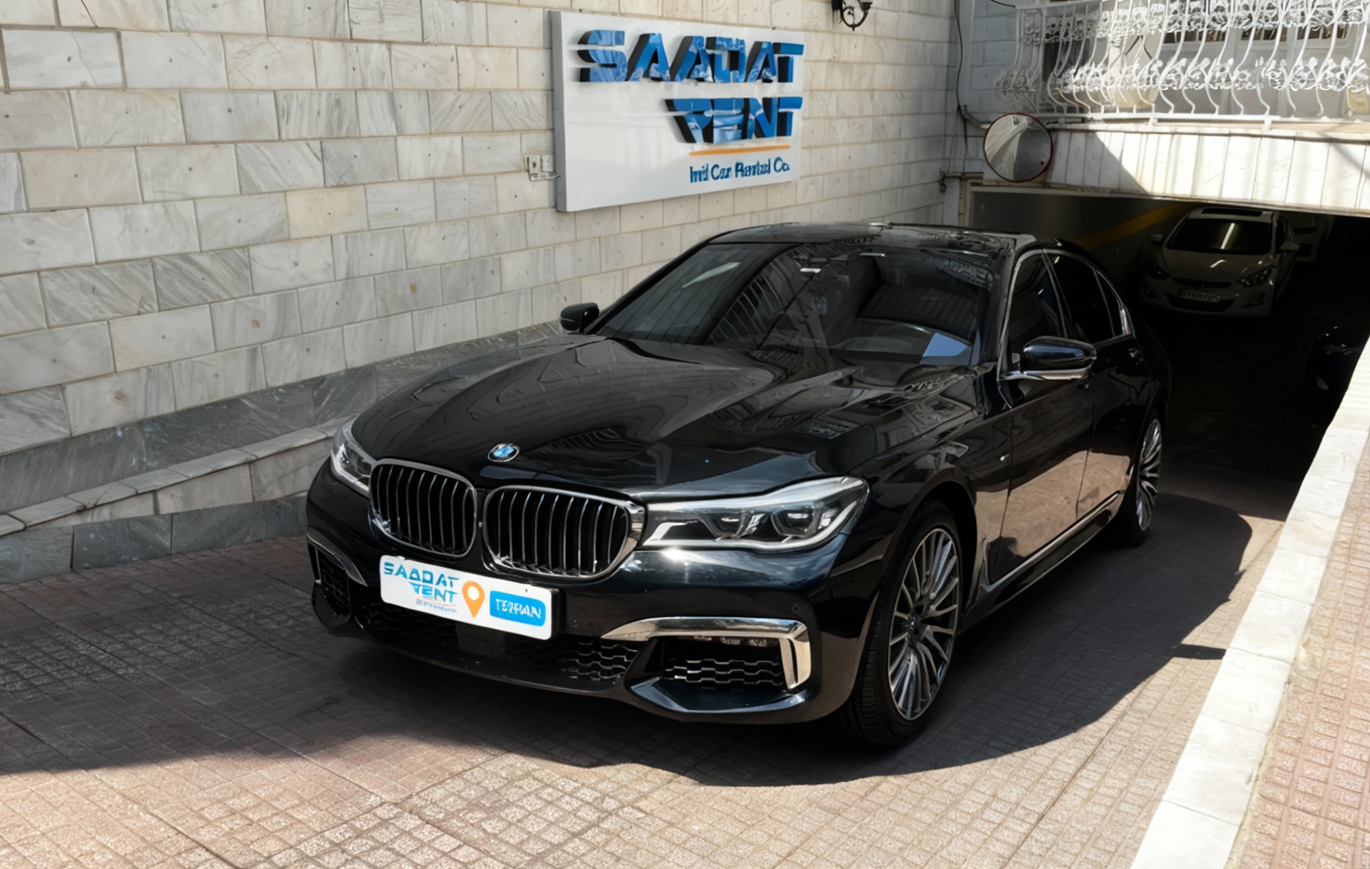 Прокат BMW 730 в Тегеране | Стоимость аренды BMW 730 ...