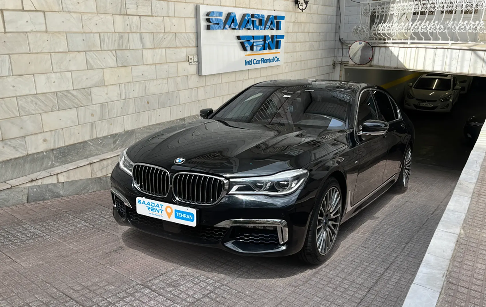تأجير سيارات BMW 730 في طهران | قائمة أسعار تأجير BMW 730 ...