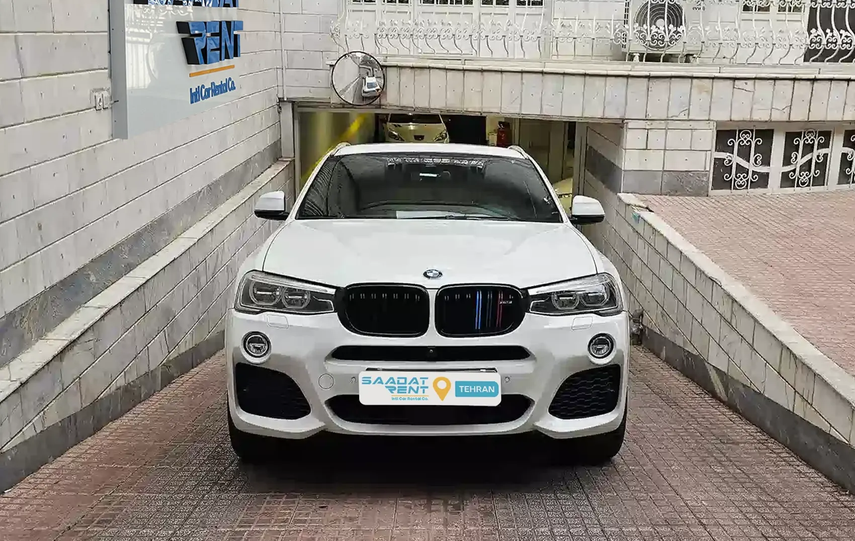 Прокат BMW X4 в Тегеране | дешевая цена , полная страховка ...