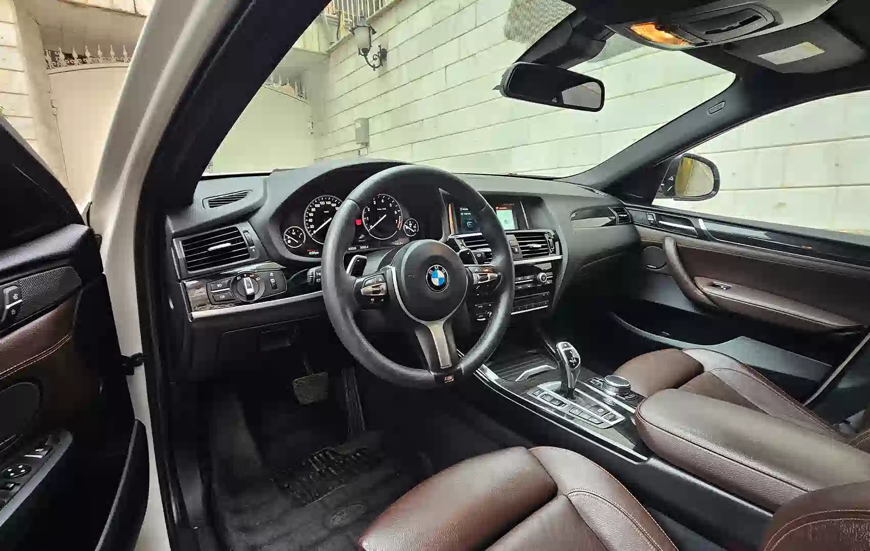 Прокат BMW X4 в Тегеране | дешевая цена , полная страховка ...