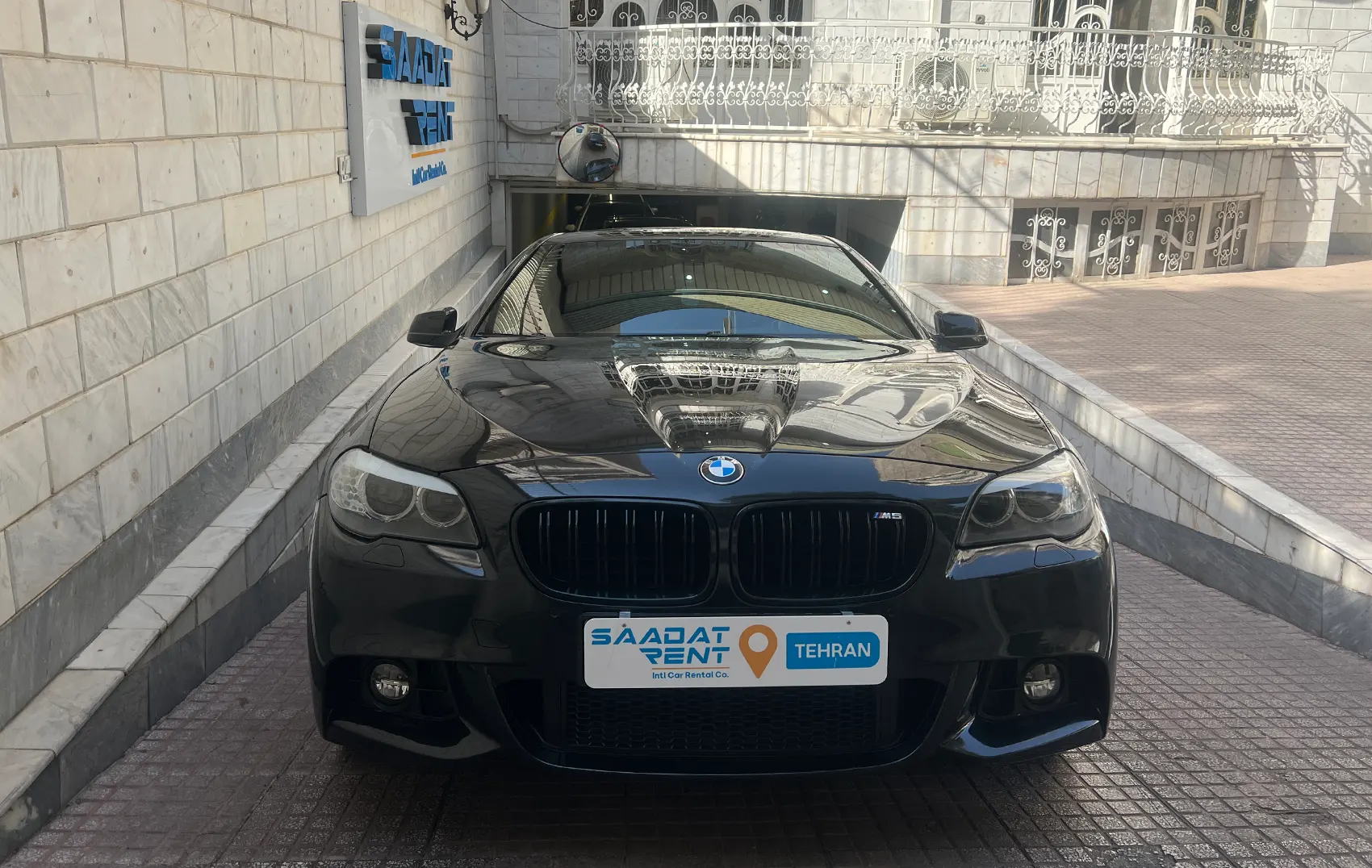 Онлайн аренда свадебного автомобиля BMW 528i в Иране ...