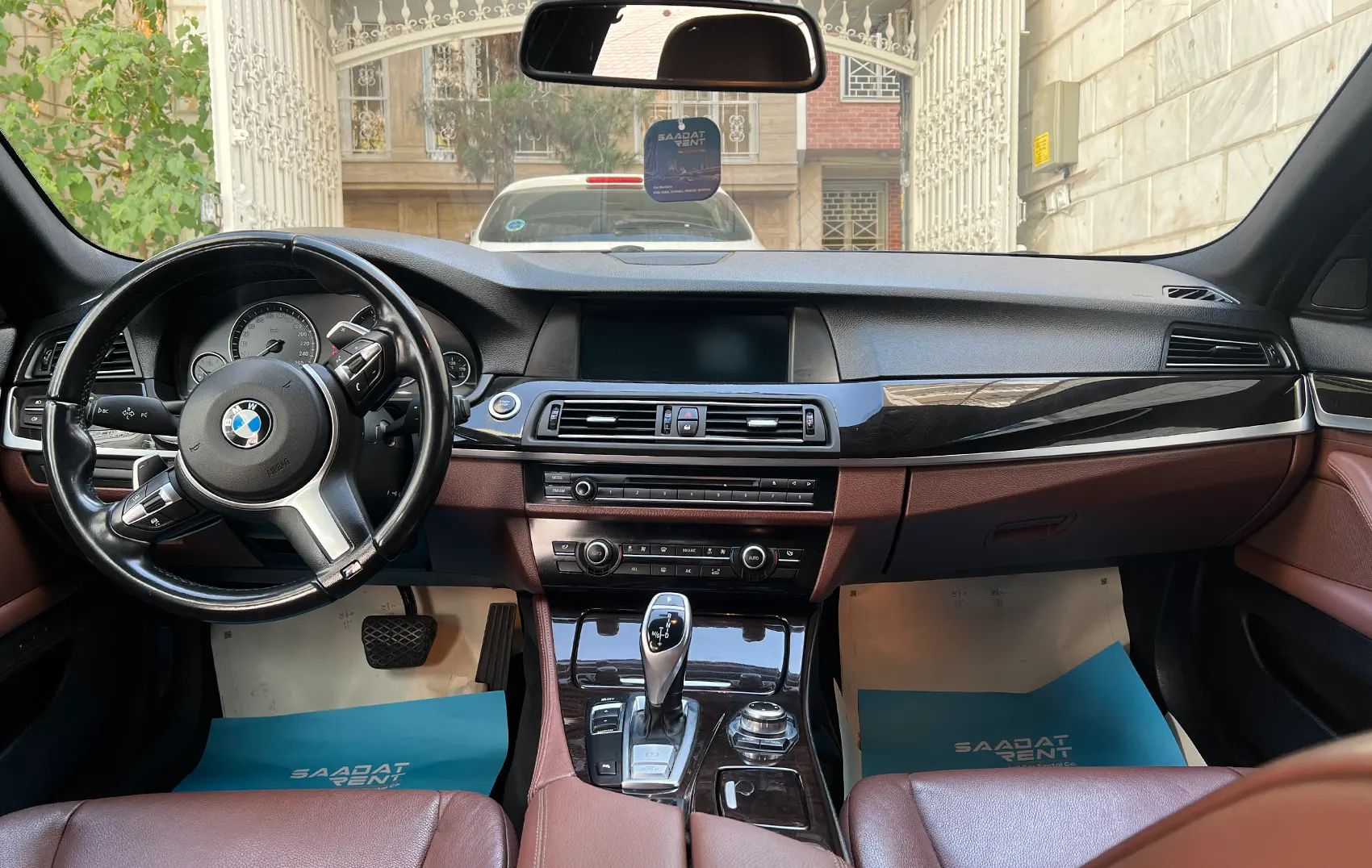 Онлайн аренда свадебного автомобиля BMW 528i в Иране ...