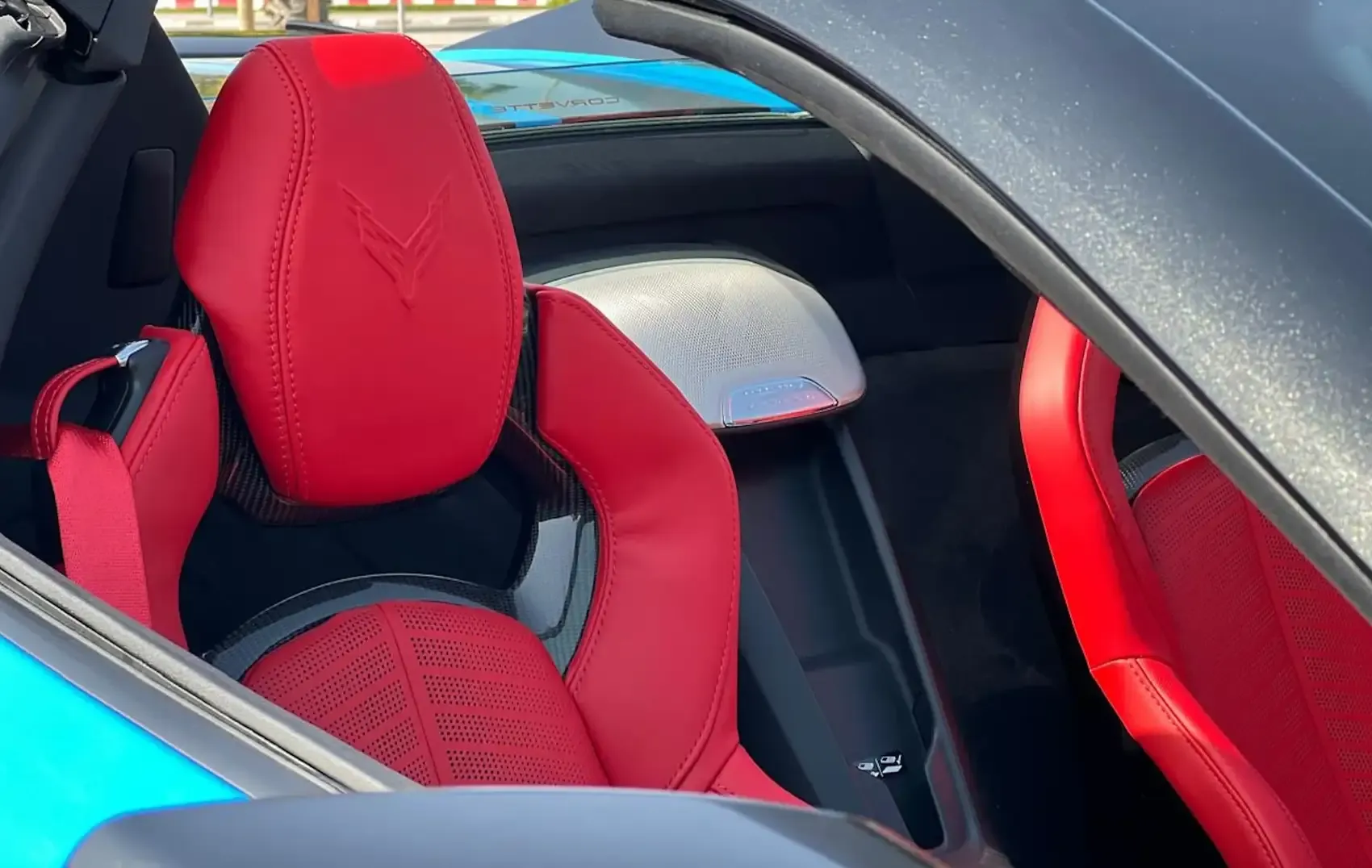 اجاره شورلت کوروت در دبی | قیمت کرایه کوروت ۲۰۲۵ دبی ...