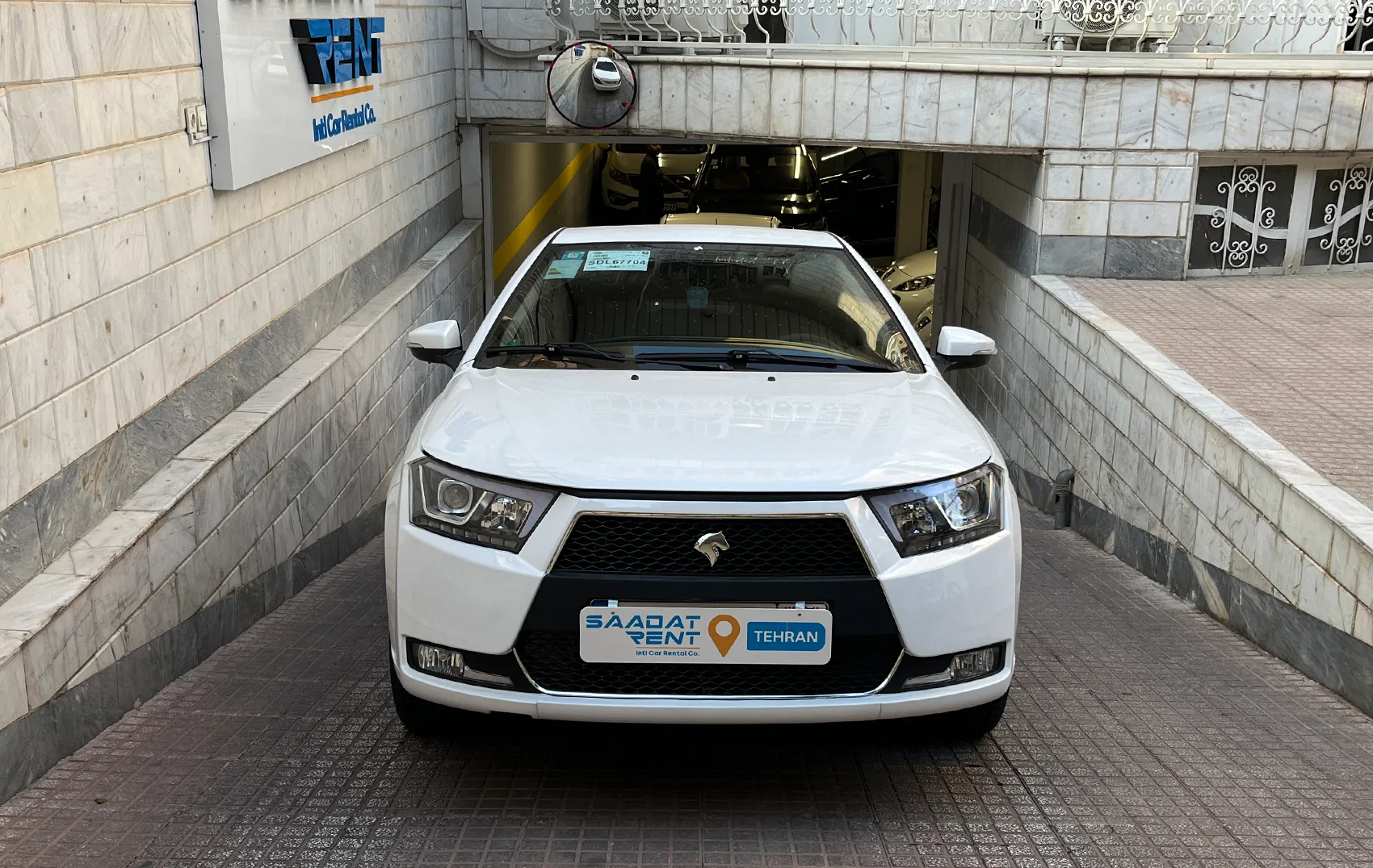 اجاره دنا پلاس در تهران | قیمت اجاره دنا از 2500 تومان ...