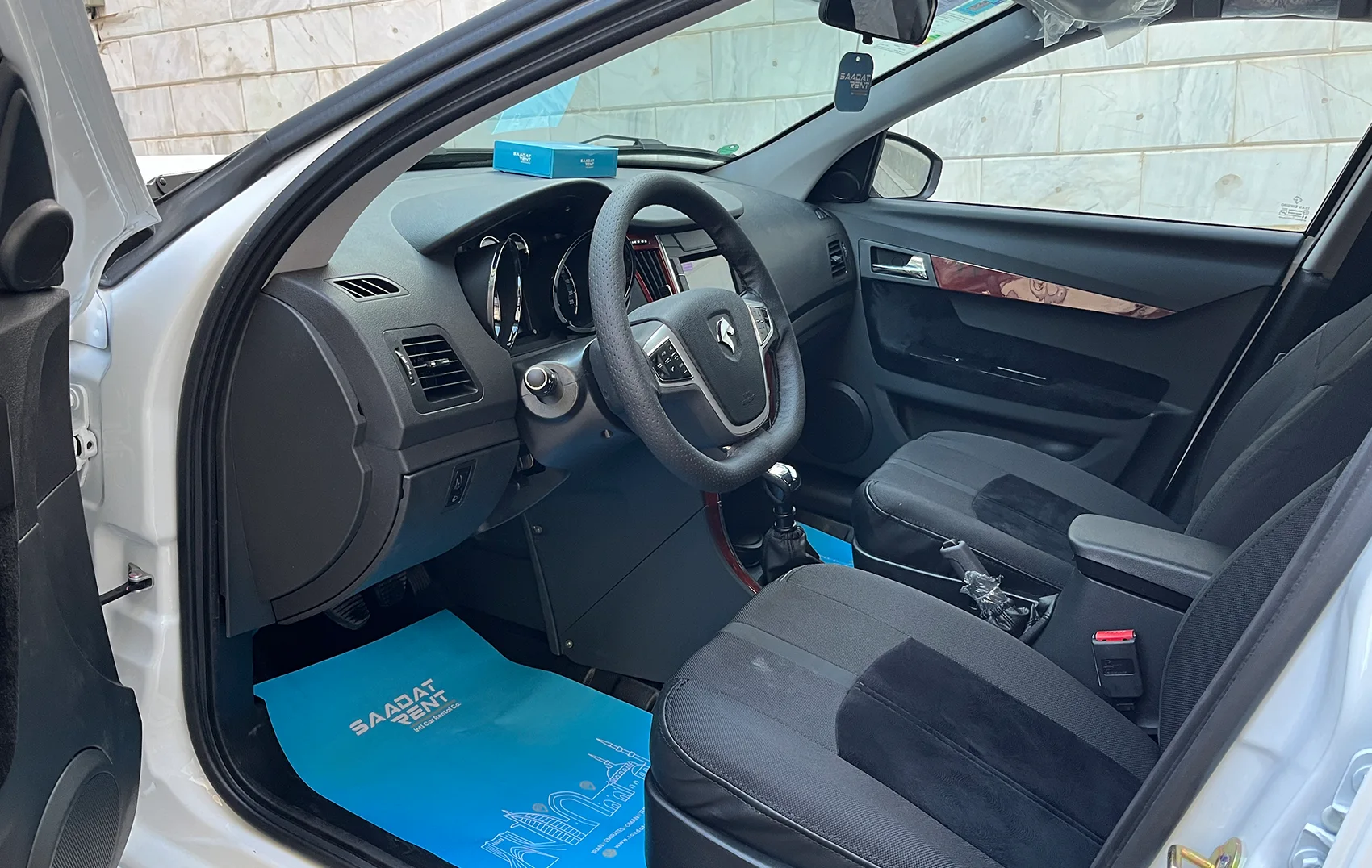 اجاره دنا پلاس در تهران | قیمت اجاره دنا از 2500 تومان ...