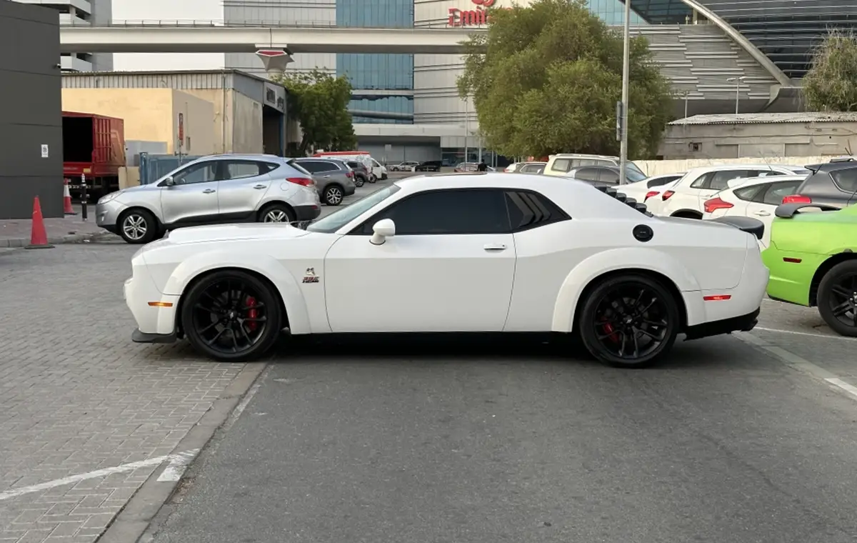 Rent a Dodge Challenger SRT V8 in Dubai for 500 AED ...