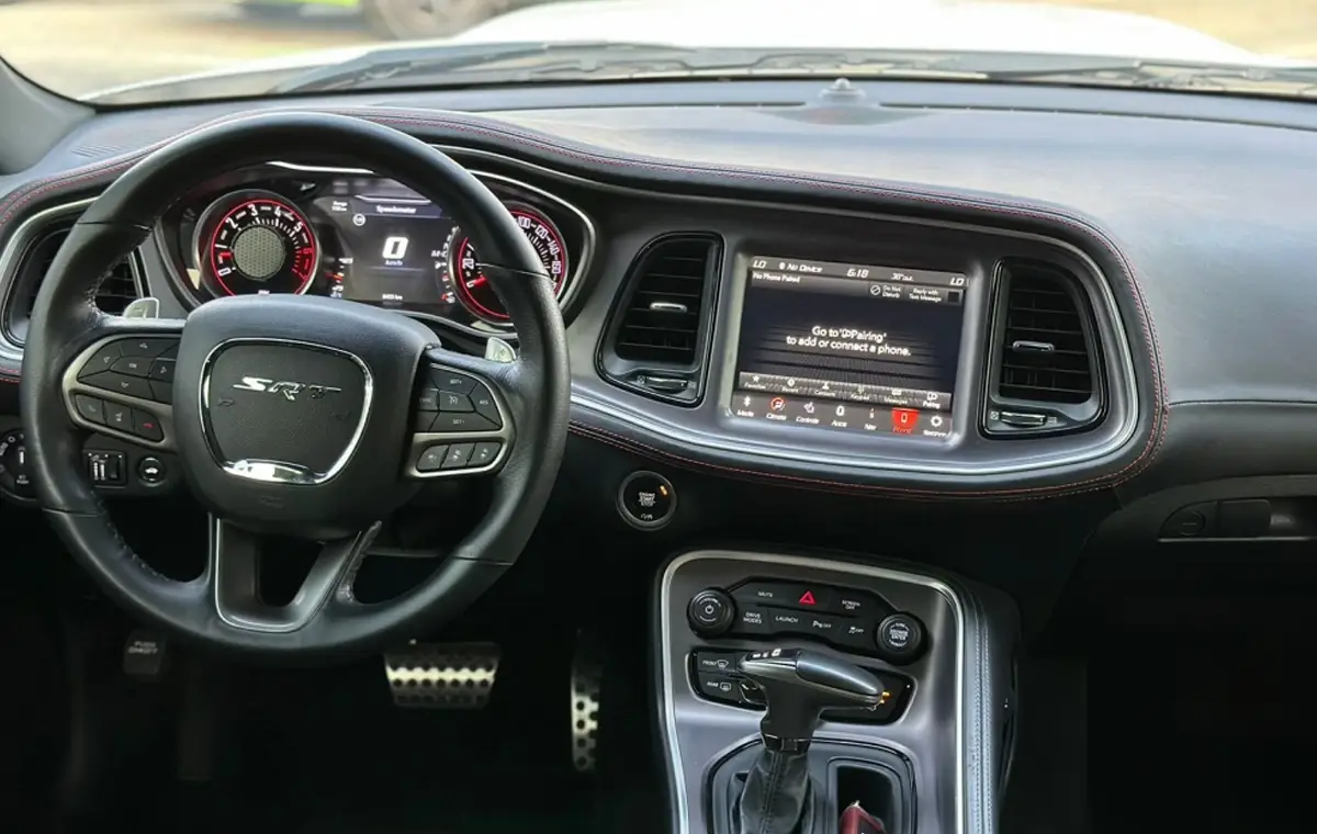 Rent a Dodge Challenger SRT V8 in Dubai for 500 AED ...