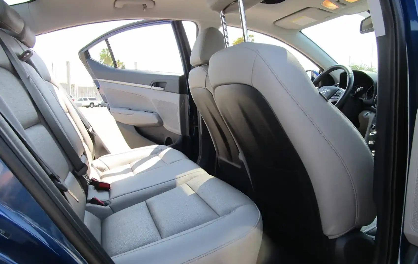 Hyundai Elantra SEL rental in Tehran, Iran ...