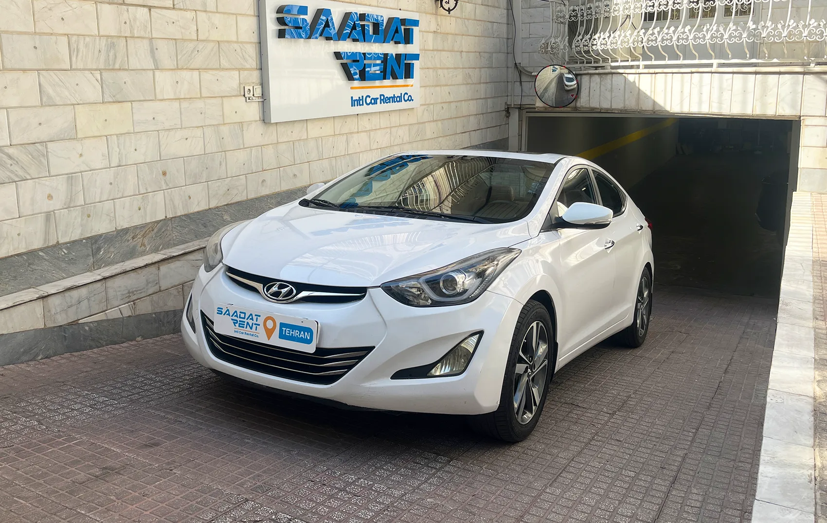 اجاره هیوندای النترا در تهران | 10% تخفیف کرایه النترا تهران ...