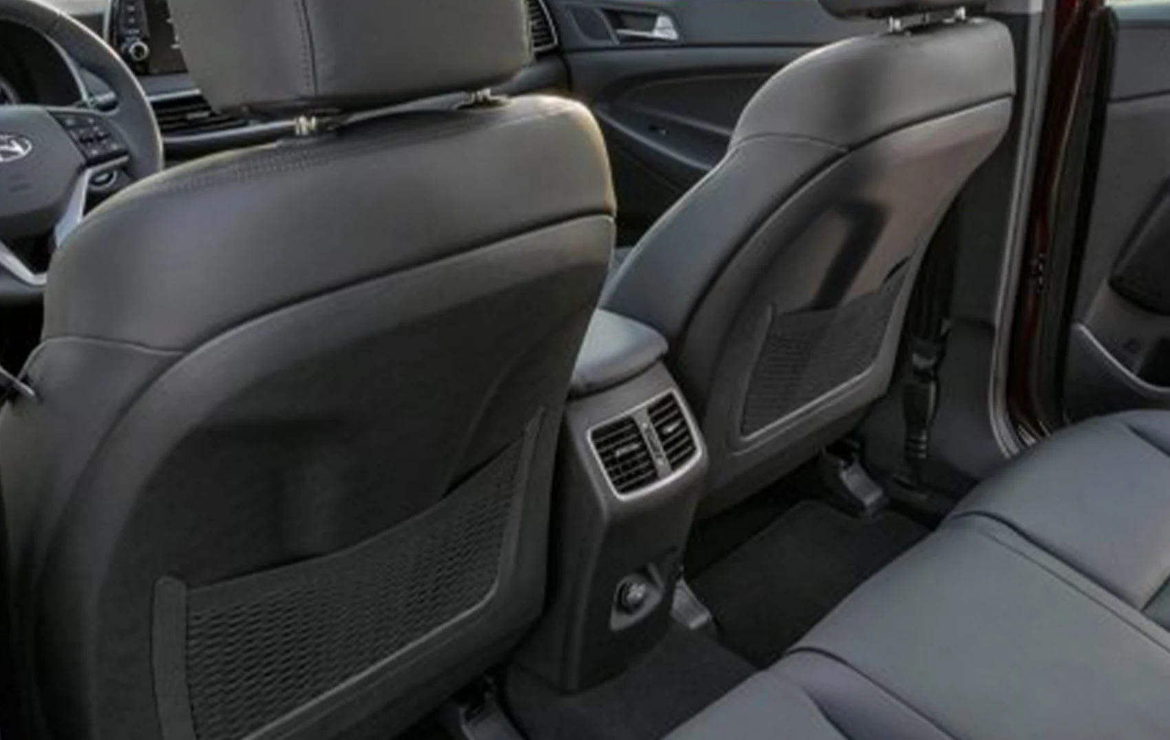 Location de Hyundai Tucson à Kish | Prix de location de Tucson à Kish ...