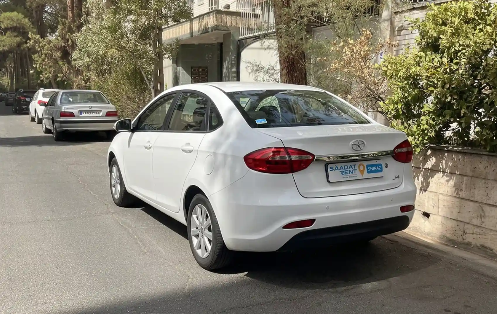 اجاره جک j۴ در شیراز | کرایه جک j۴ شیراز ...