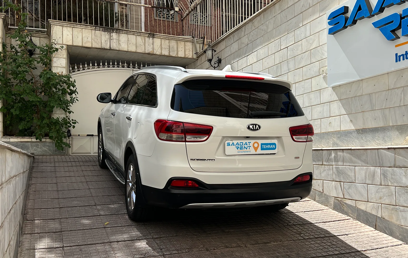 استئجار كيا سورينتو في طهران | سعر إيجار سورينتو مع خصم خاص ...