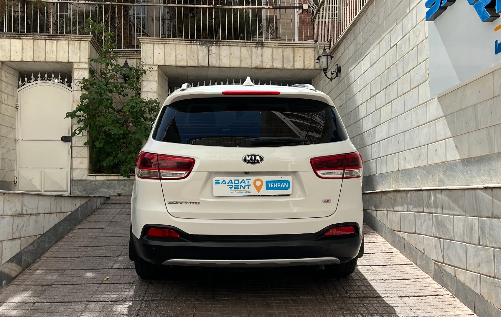 استئجار كيا سورينتو في طهران | سعر إيجار سورينتو مع خصم خاص ...