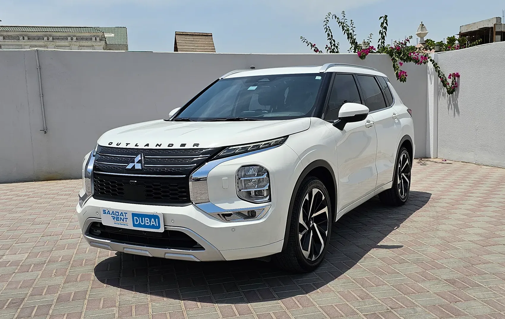 اجاره میتسوبیشی اوتلندر در دبی | قیمت کرایه اوتلندر در دبی ...