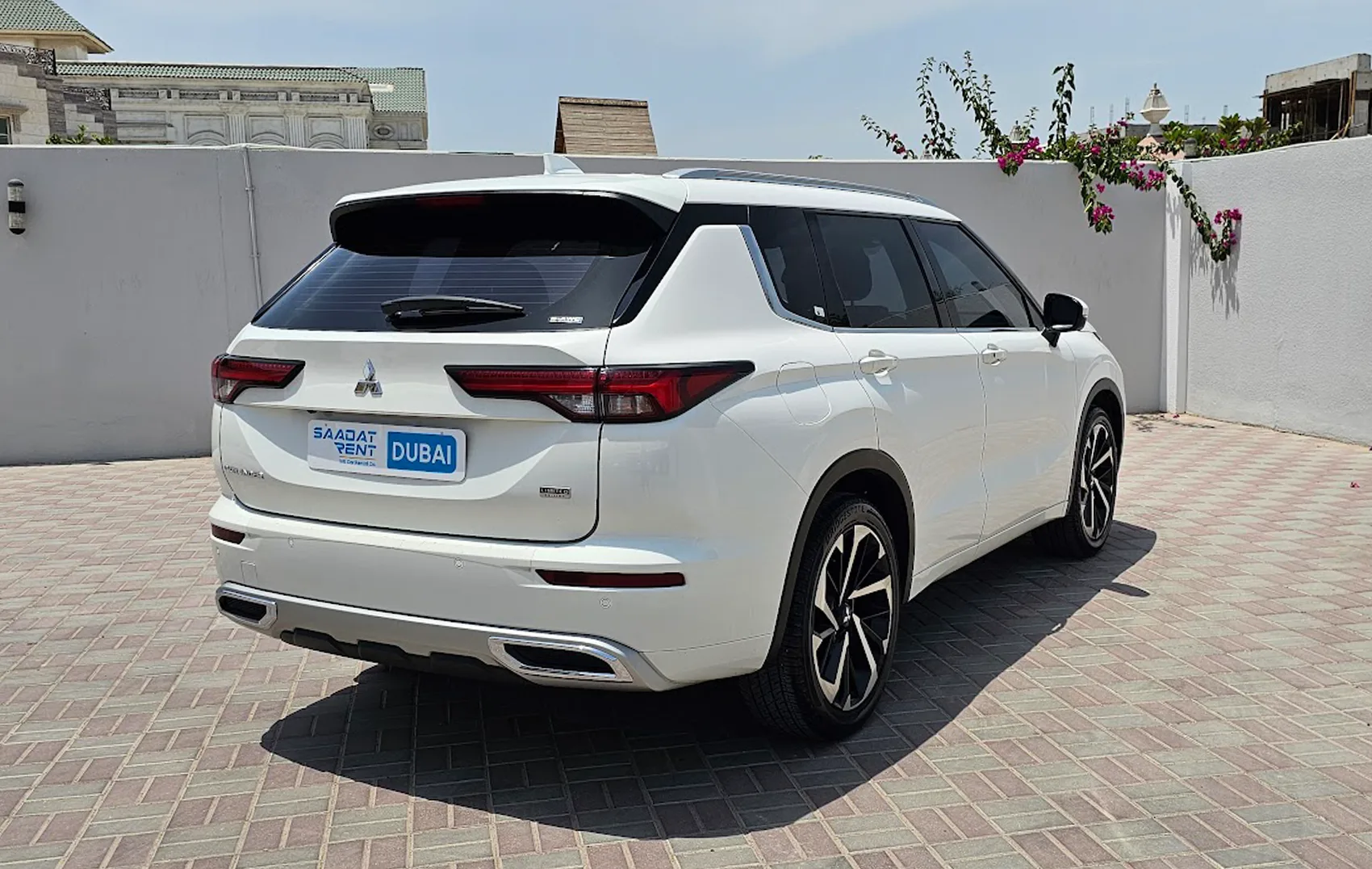 اجاره میتسوبیشی اوتلندر در دبی | قیمت کرایه اوتلندر در دبی ...