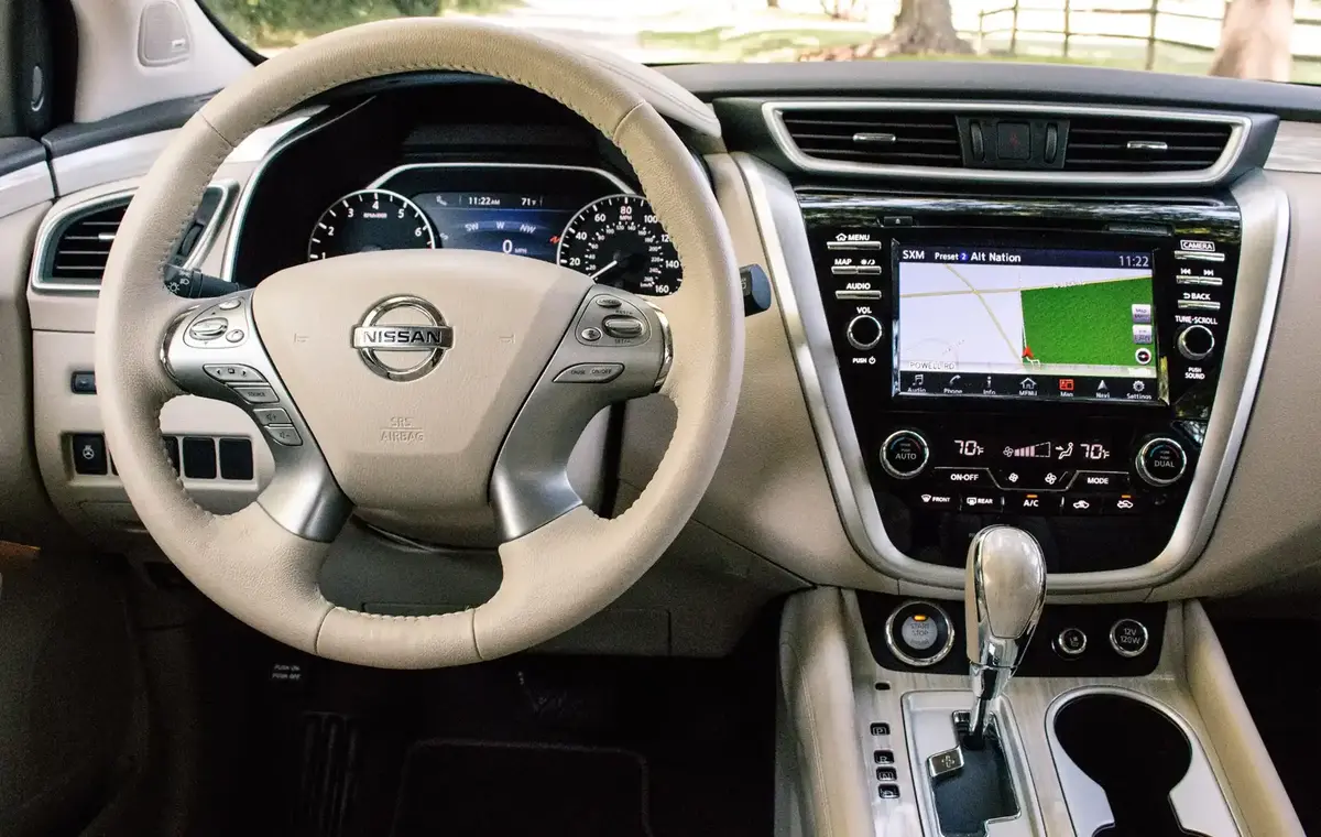 اجاره نیسان مورانو در شیراز با راننده با قیمت و شرایط ...