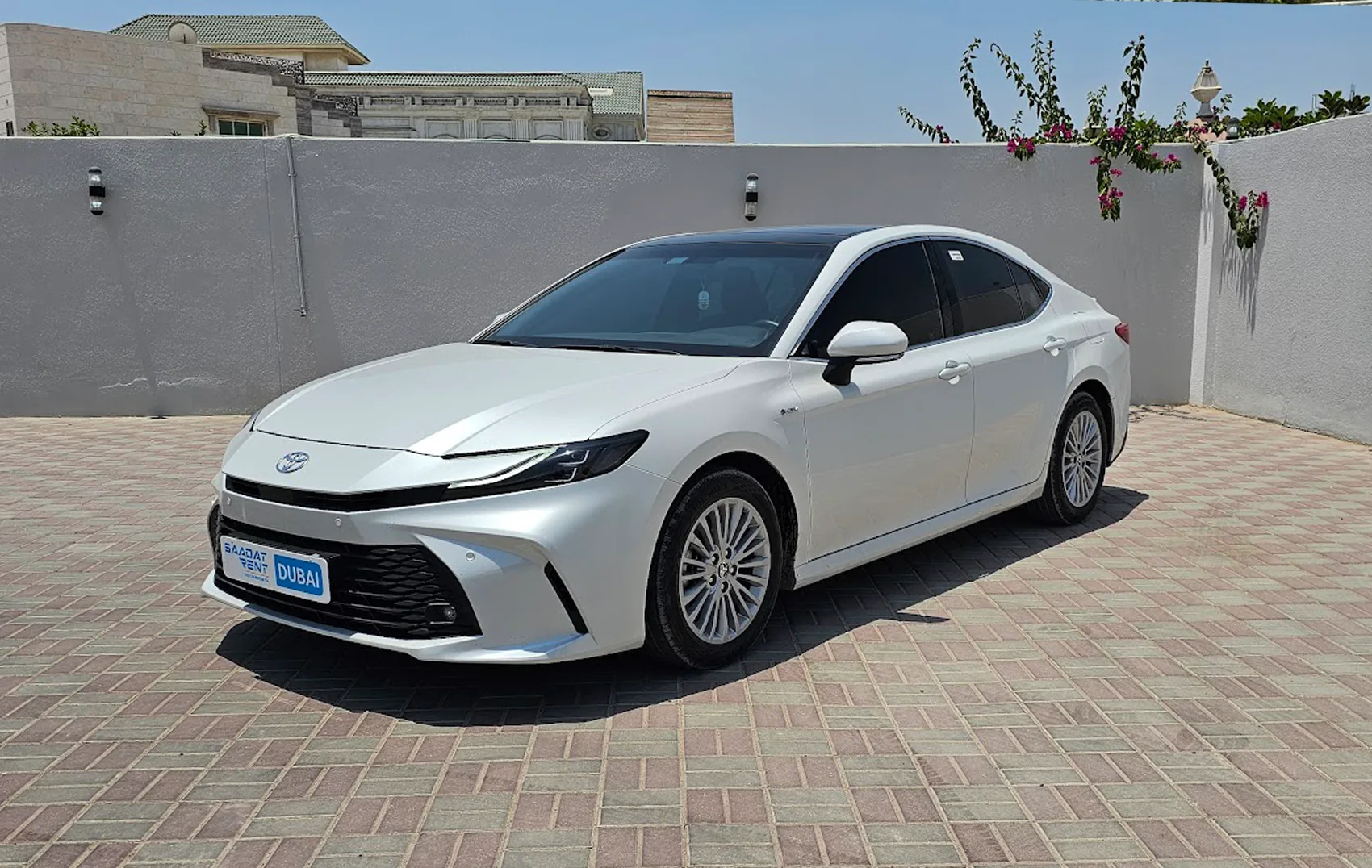 Camry hybrid rental Dubai | No deposit ...