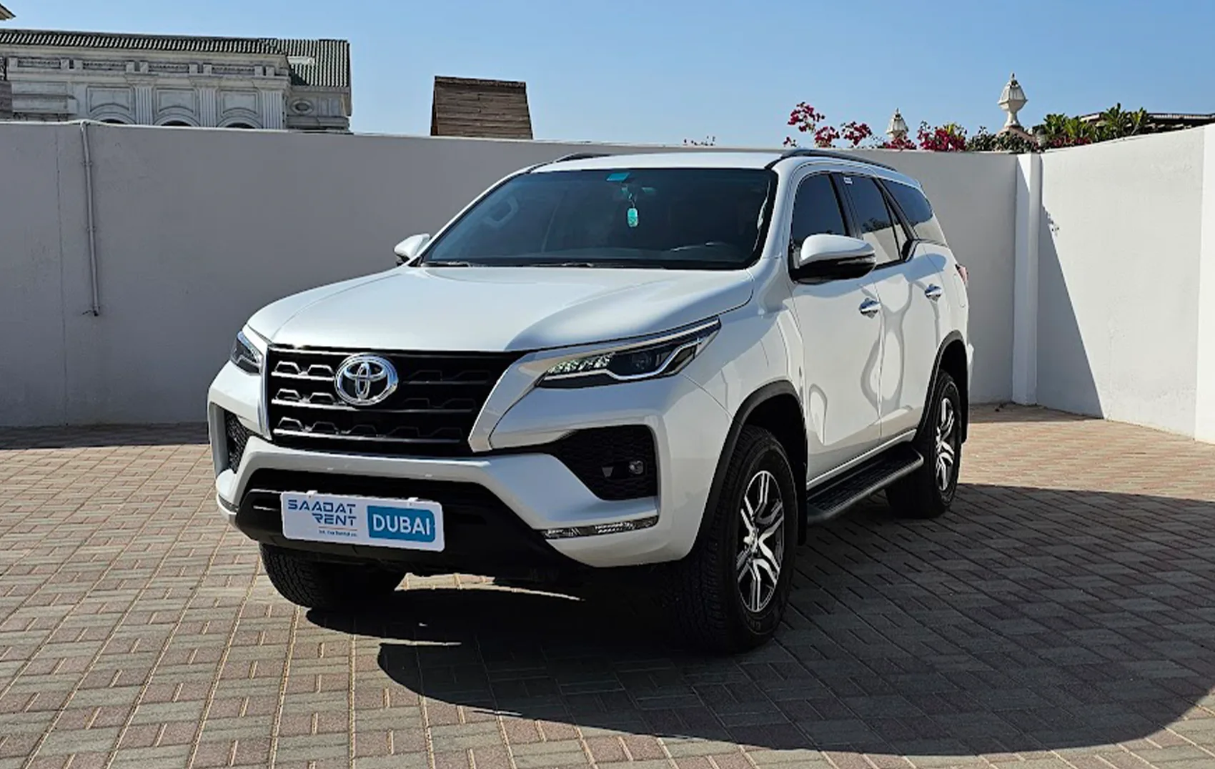 اجاره تویوتا فورچونر ۶ سیلندر در دبی | کرایه تویوتا فورچونر ...