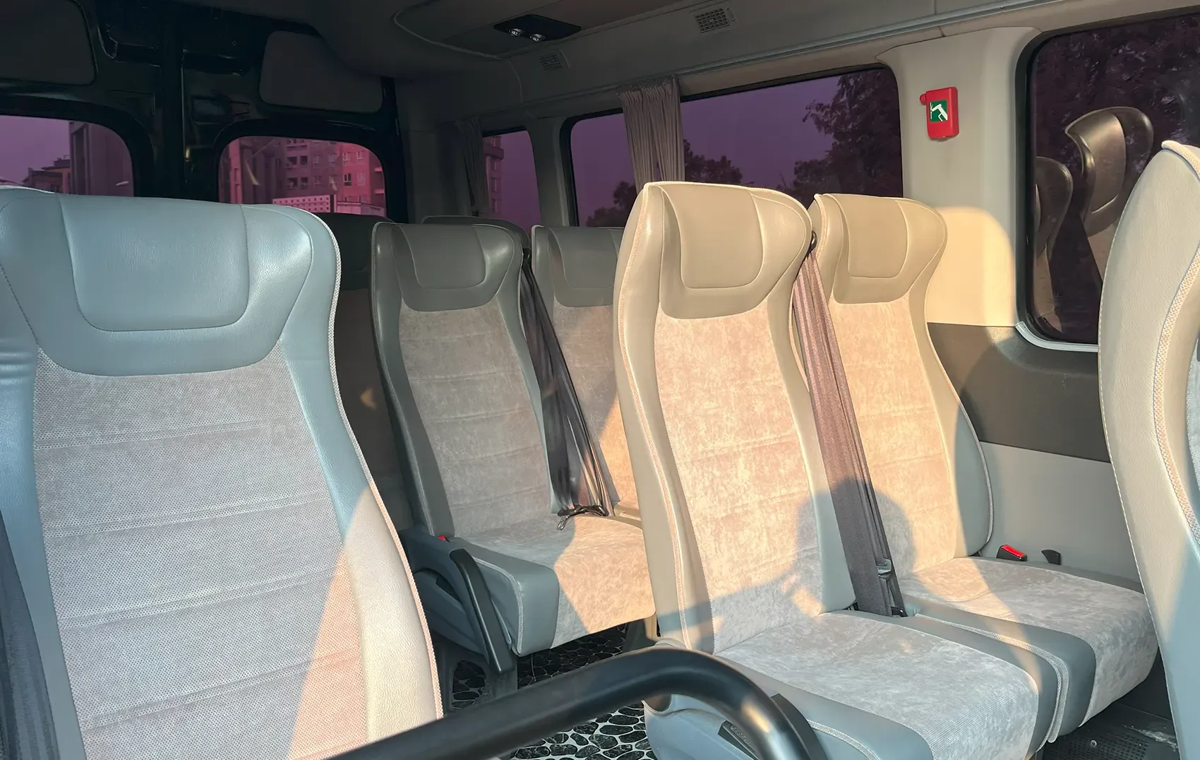 Hyundai H350 rental in Iran | the cheapest price ...