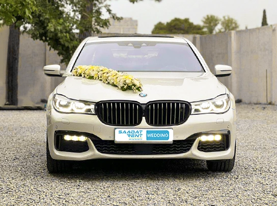 گل آرایی ماشین عروس