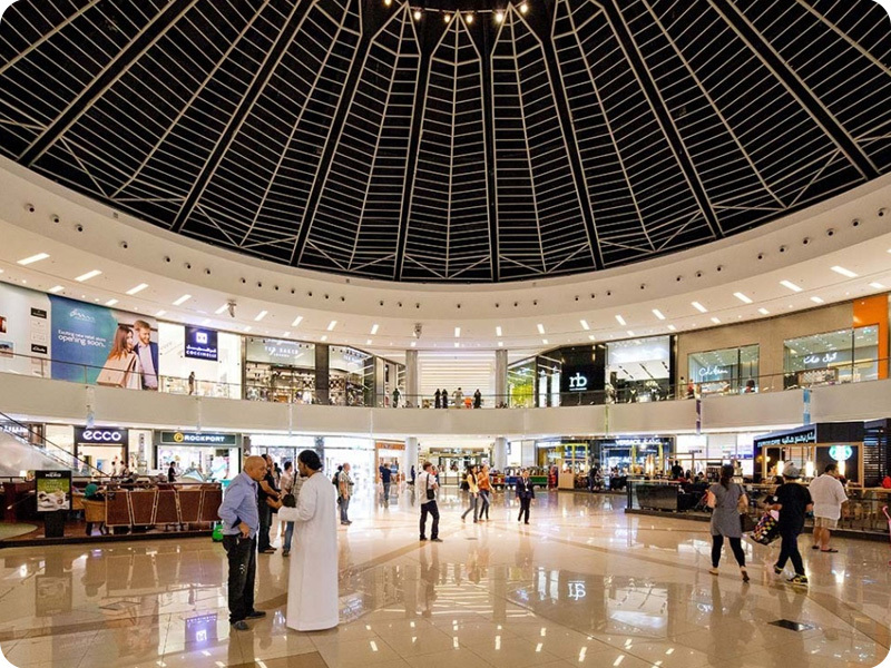 Dubai Marina Mall: Waterside Elegance in Modern Retail
