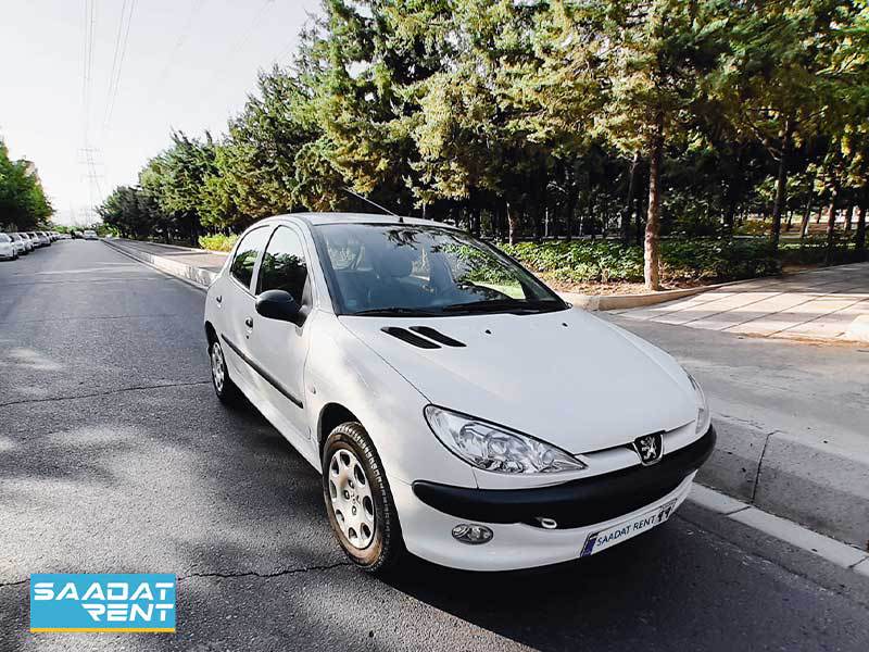 ۲۰۶ صندوق دار