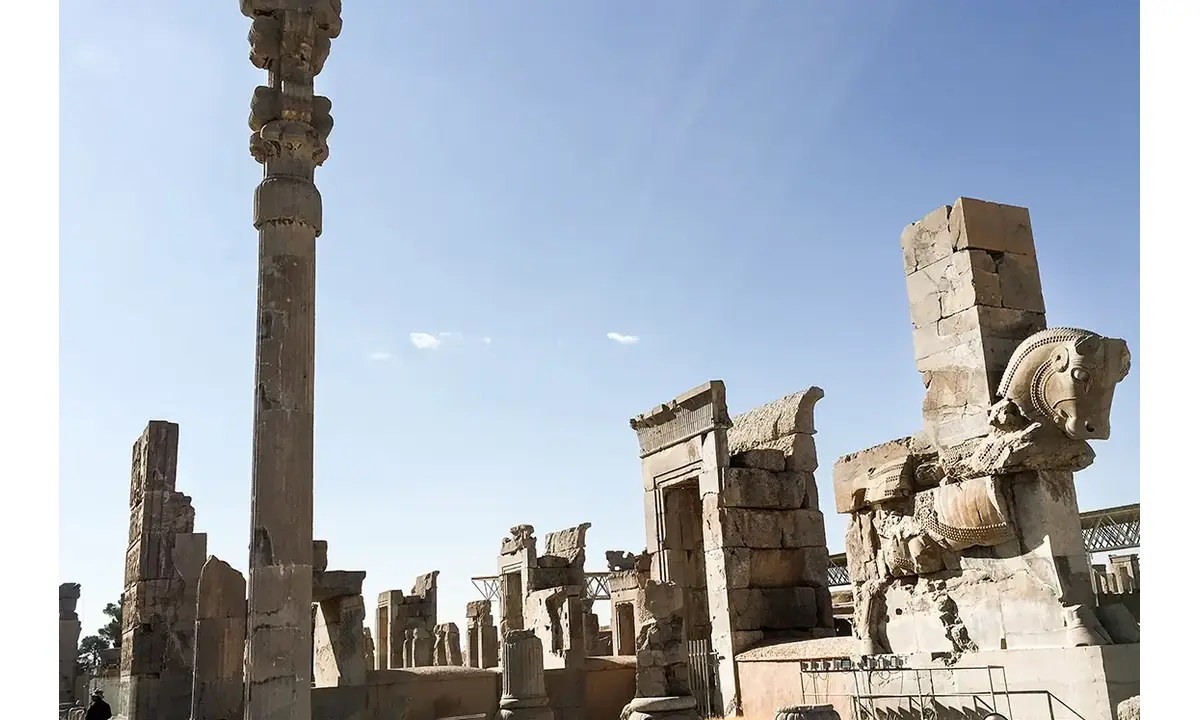 Persepolis | local guide of the Takht-e-Jamshid of Iran