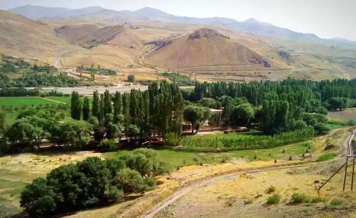 Ista Village in Taleqan