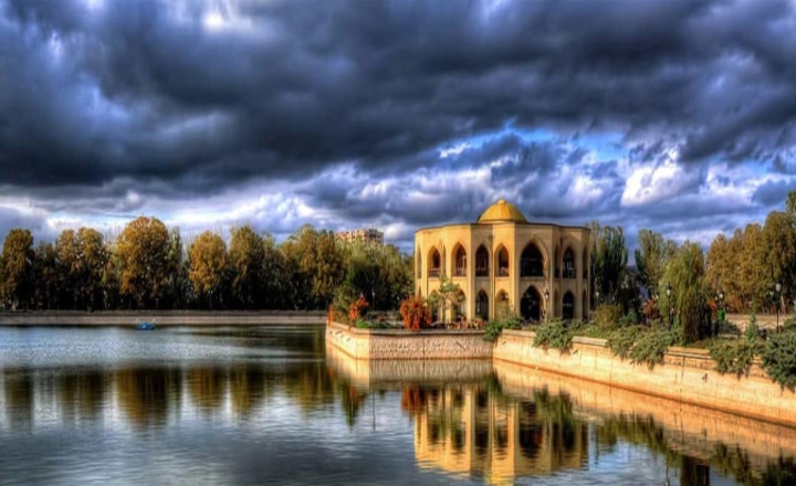 Exploring El Goli Park in Tabriz